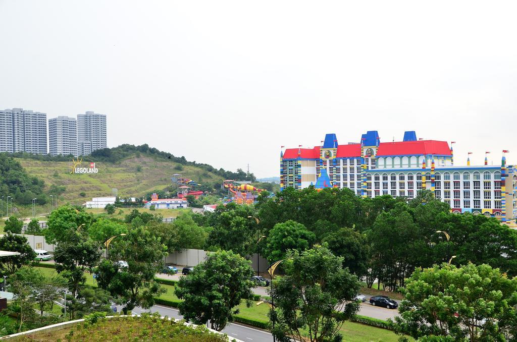 Holi Afiniti Themed Suites Nusajaya  Ngoại thất bức ảnh