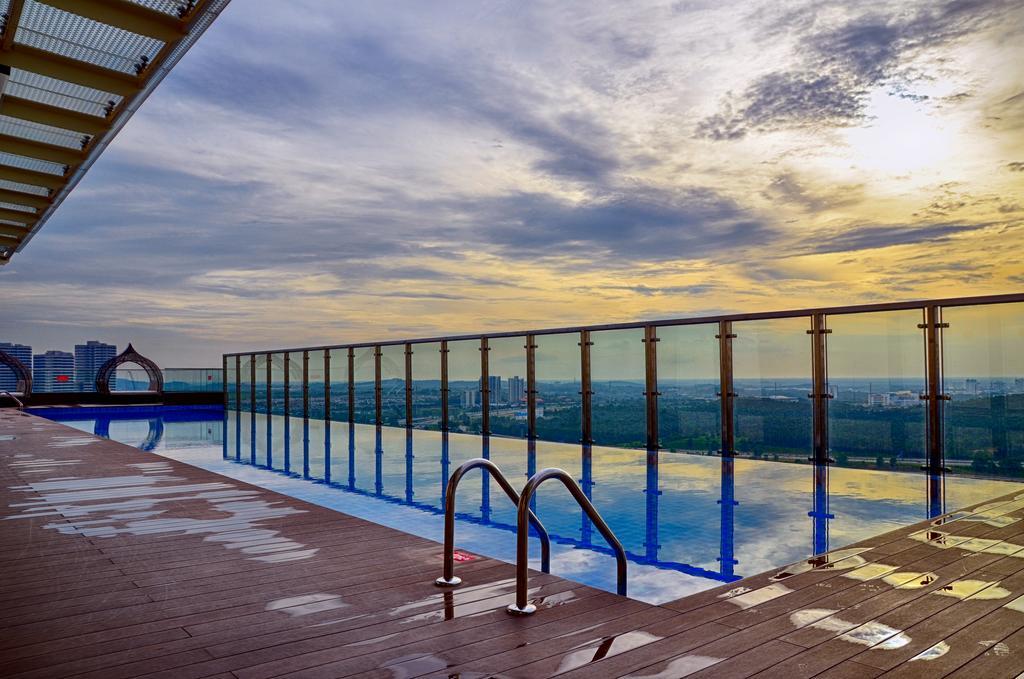 Holi Afiniti Themed Suites Nusajaya  Ngoại thất bức ảnh